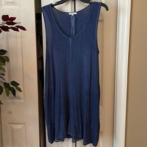 Awesome dress!!! Barely worn! Has pockets!